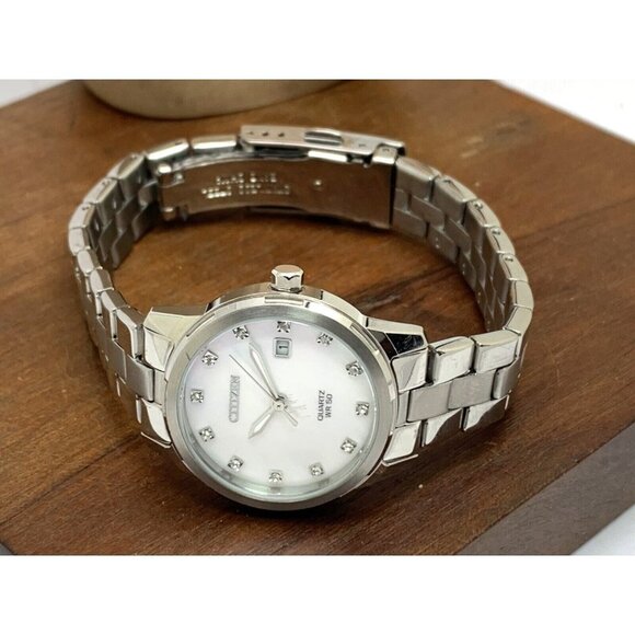 Citizen Women\'s Watch G011-S114276 Quartz Silver Steel 28mm Mother of Pe… main image 14